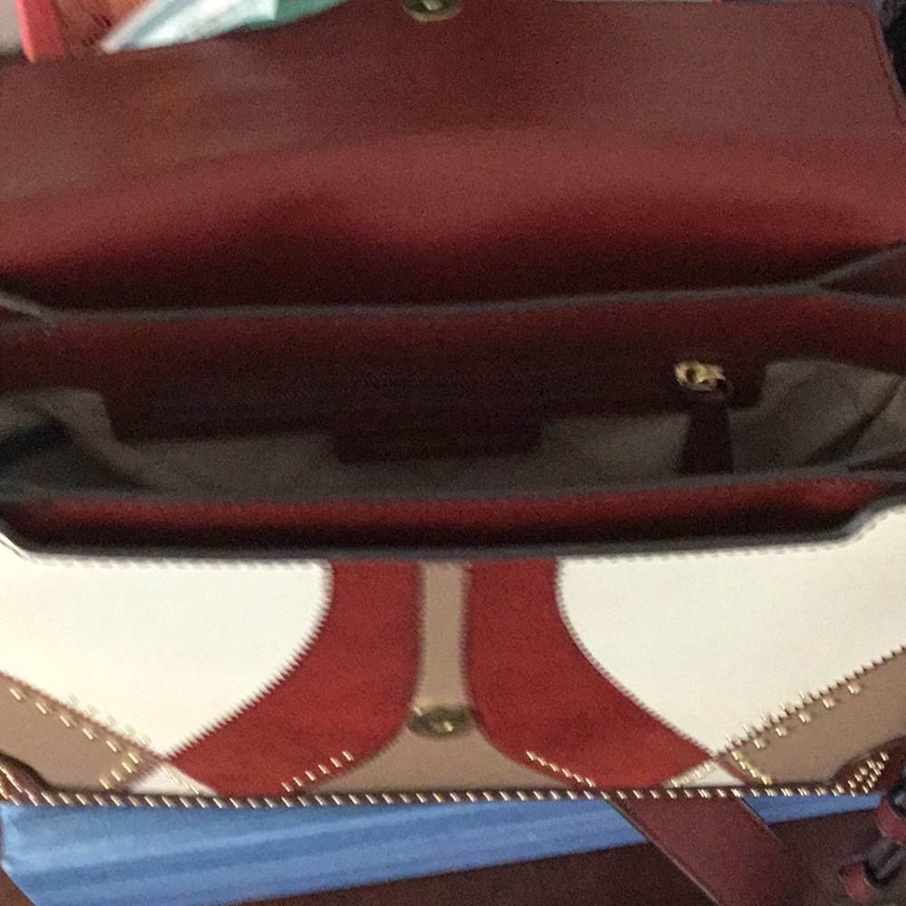 Handbag - Picture 4 of 10